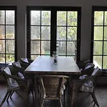 Birchy Hills Apartment *